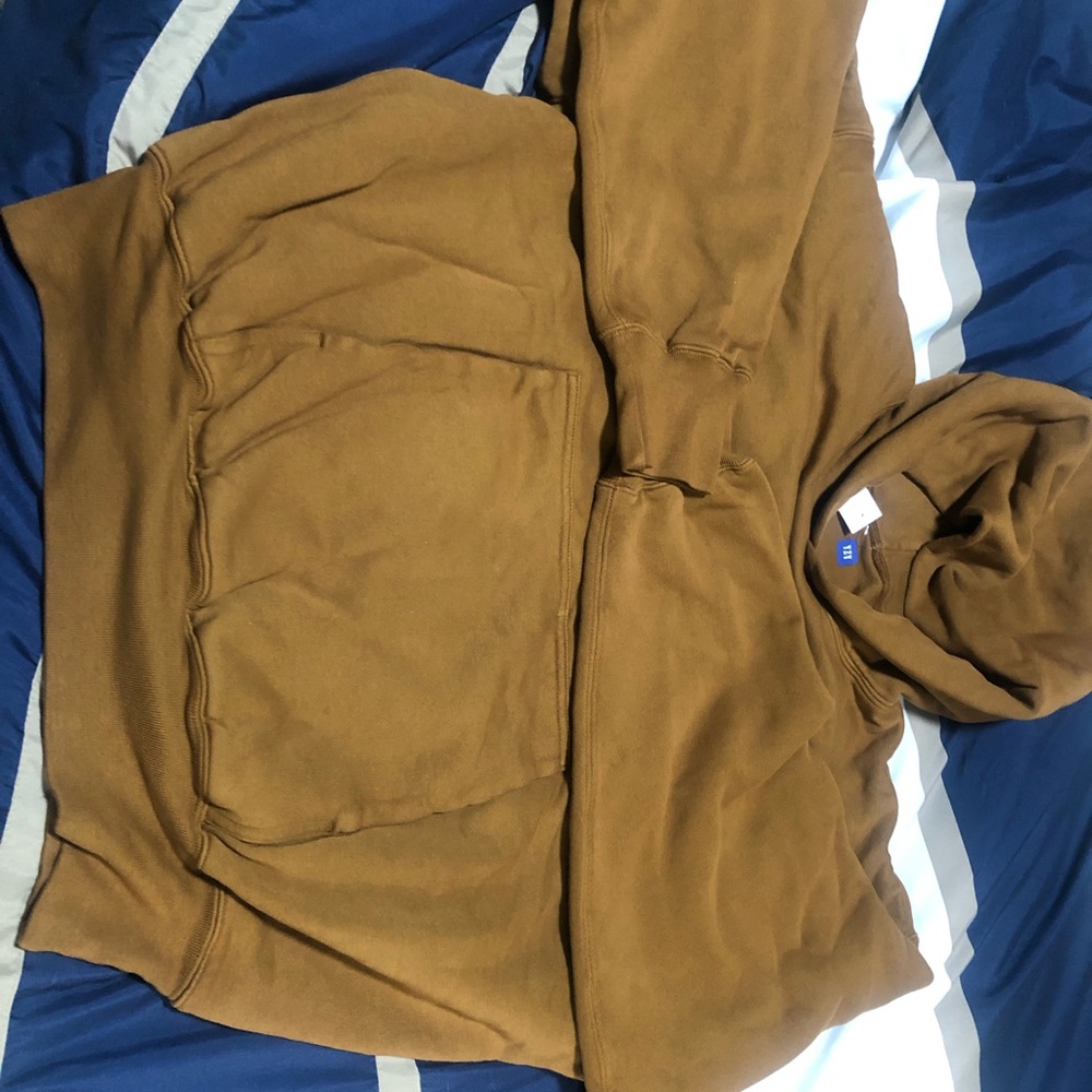 YZY Gap Light Brown Sweater (L)